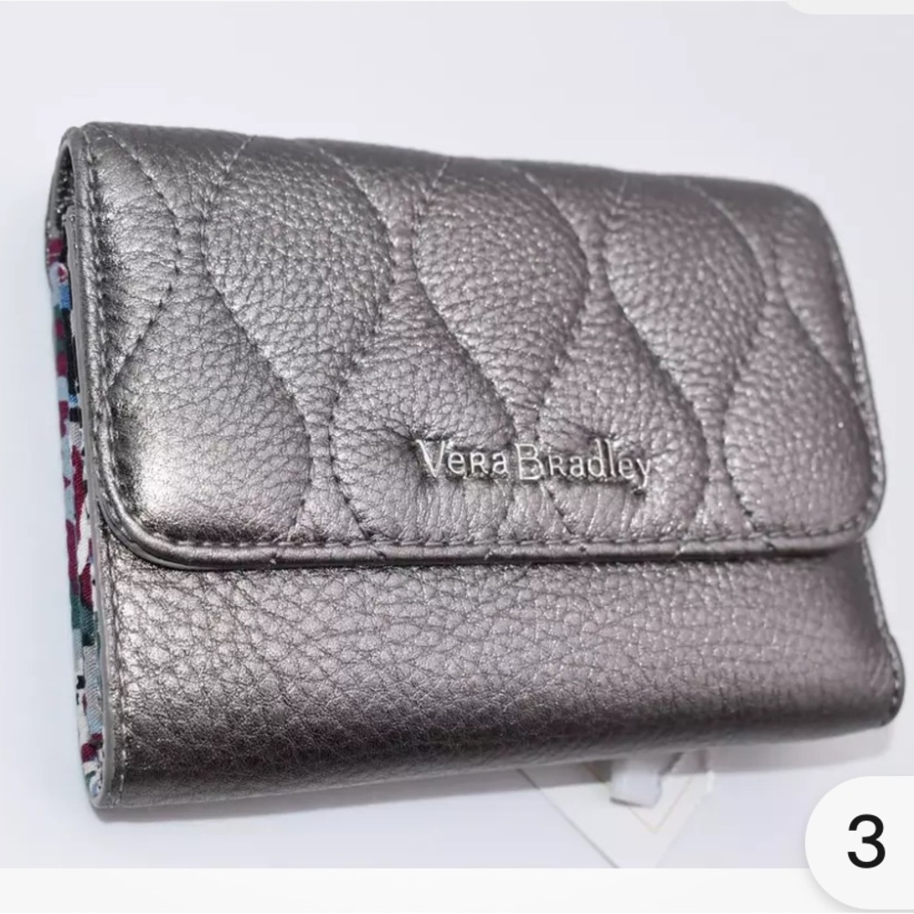 Vera Bradley wallet, like new
